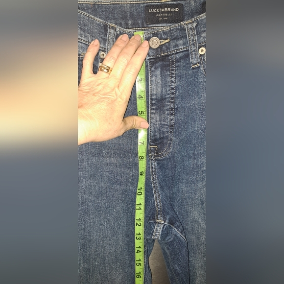 Ladies Lucky Brand High Rise Stevie Flare Jeans Stretch Soze 12/31 City Cowgirl - Picture 8 of 8